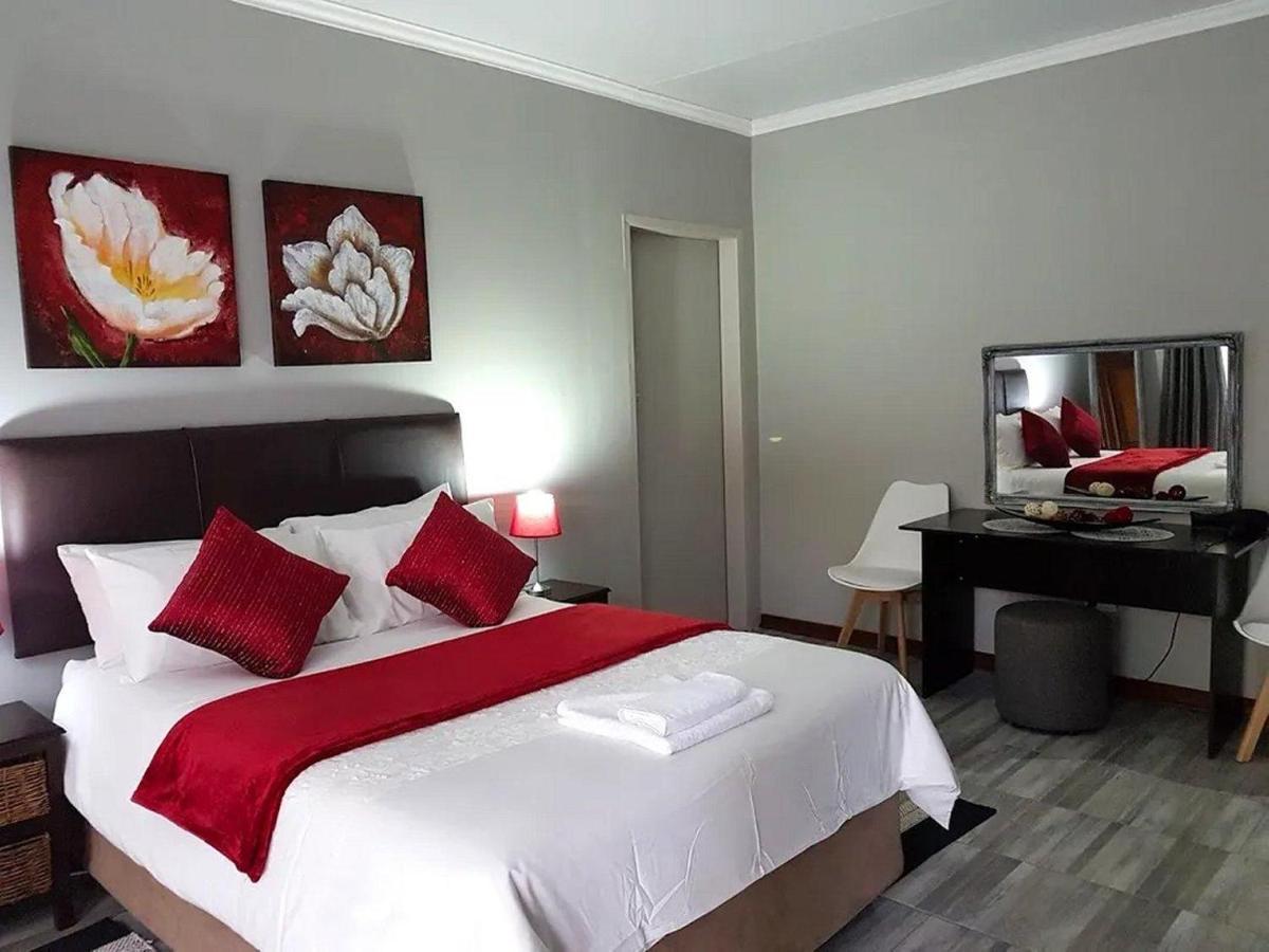 Gemstone Guest House Klerksdorp Exteriér fotografie