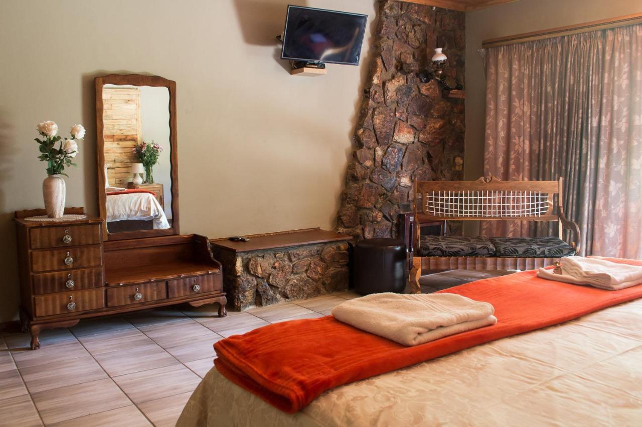 Gemstone Guest House Klerksdorp Exteriér fotografie