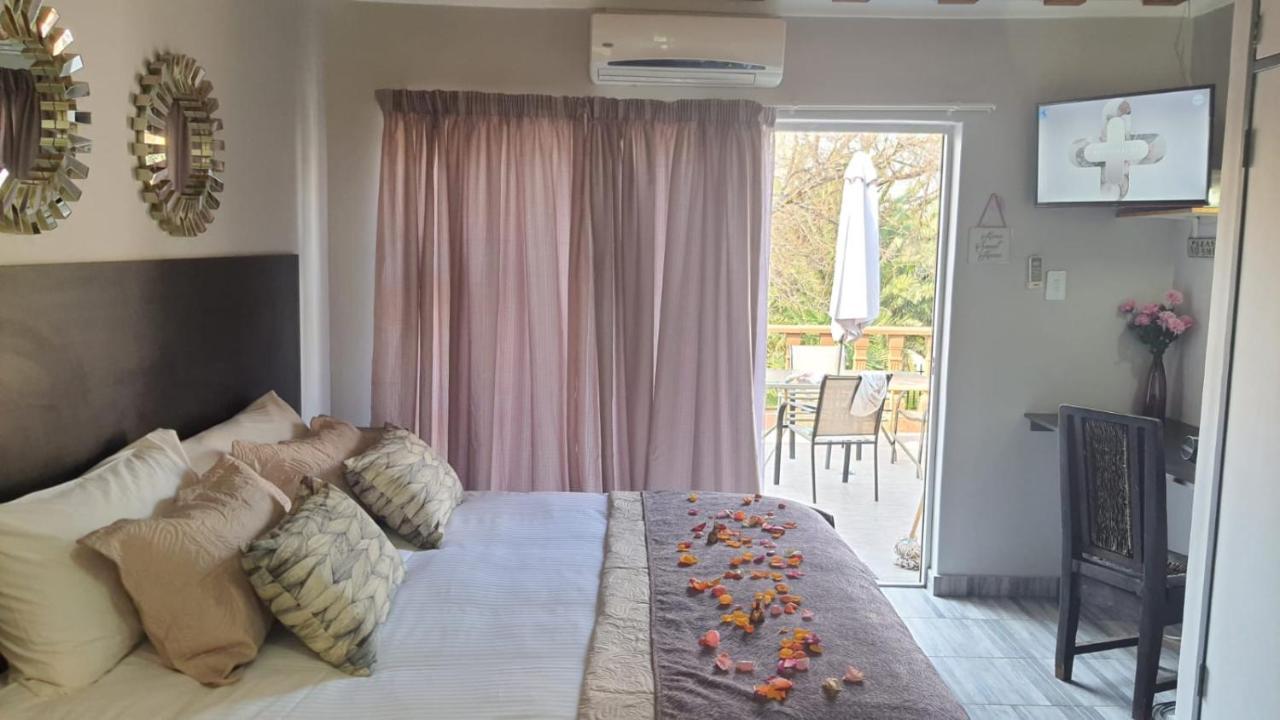 Gemstone Guest House Klerksdorp Exteriér fotografie
